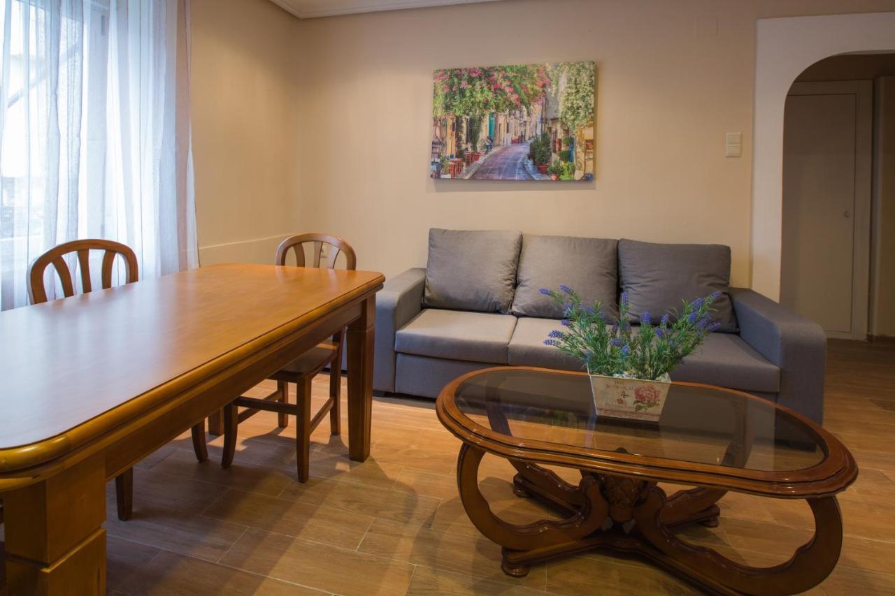 Apartamentos Turisticos Avila Villa Carmen III Eksteriør bilde