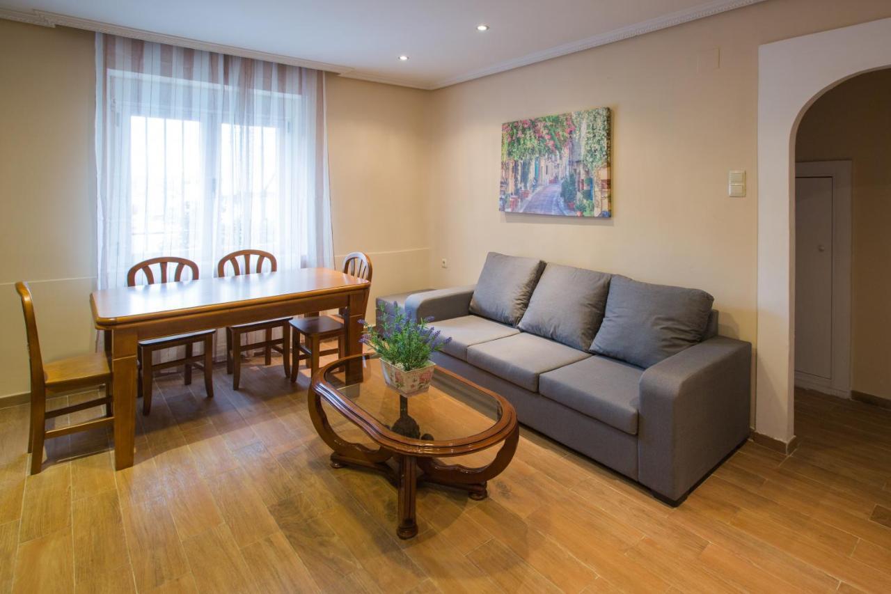 Apartamentos Turisticos Avila Villa Carmen III Eksteriør bilde
