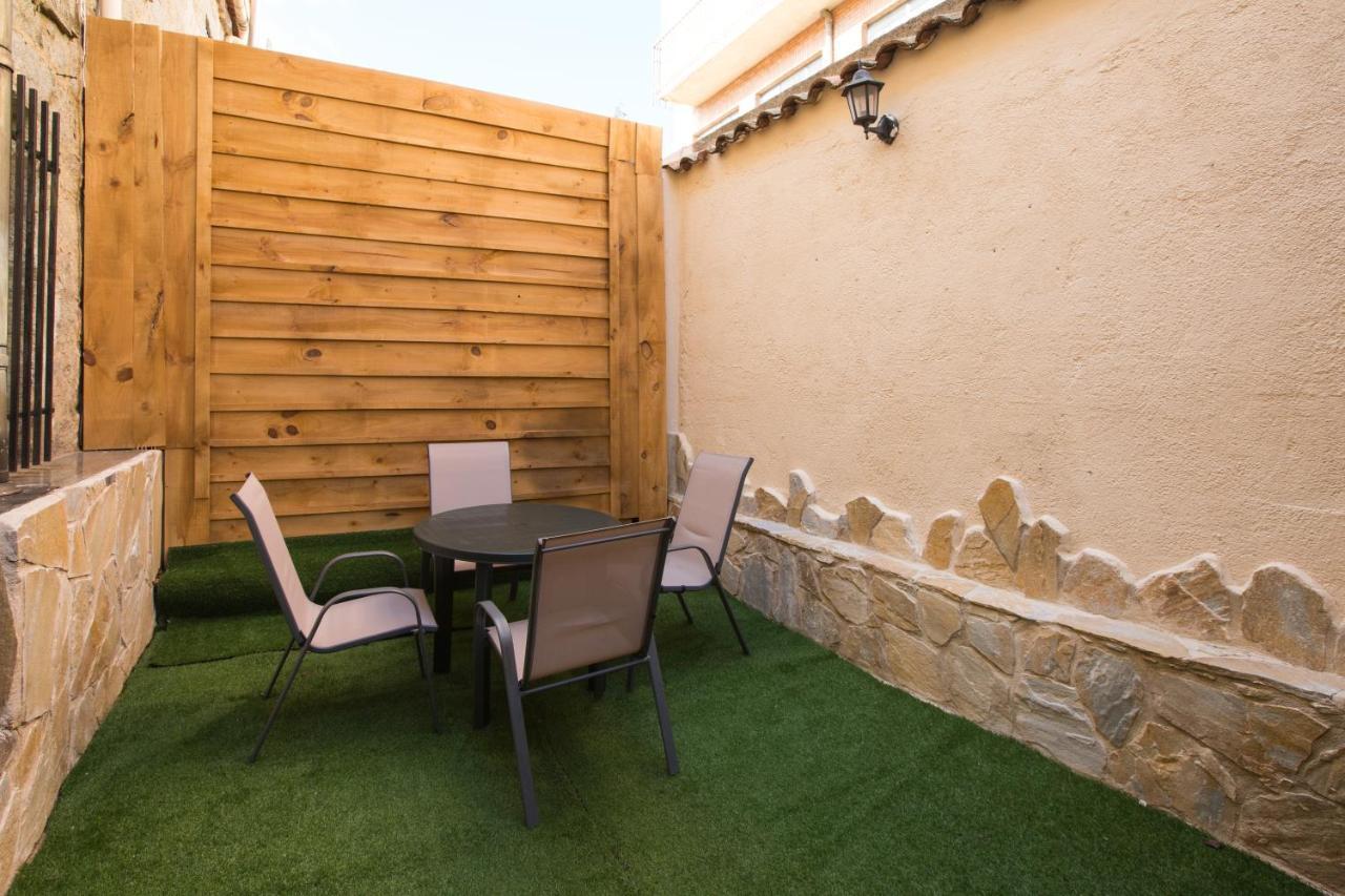Apartamentos Turisticos Avila Villa Carmen III Eksteriør bilde